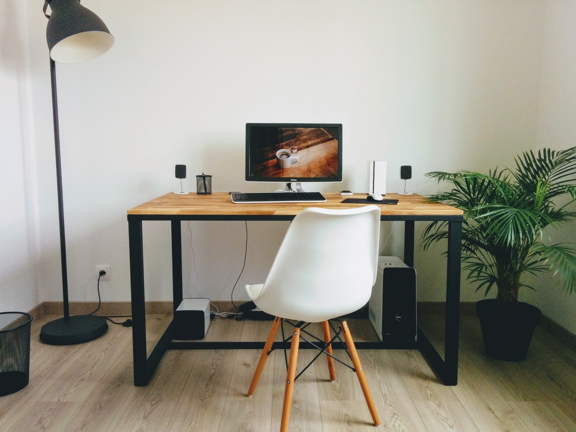 Read more about the article Create a Workspace That Helps You with Creativity and Focus