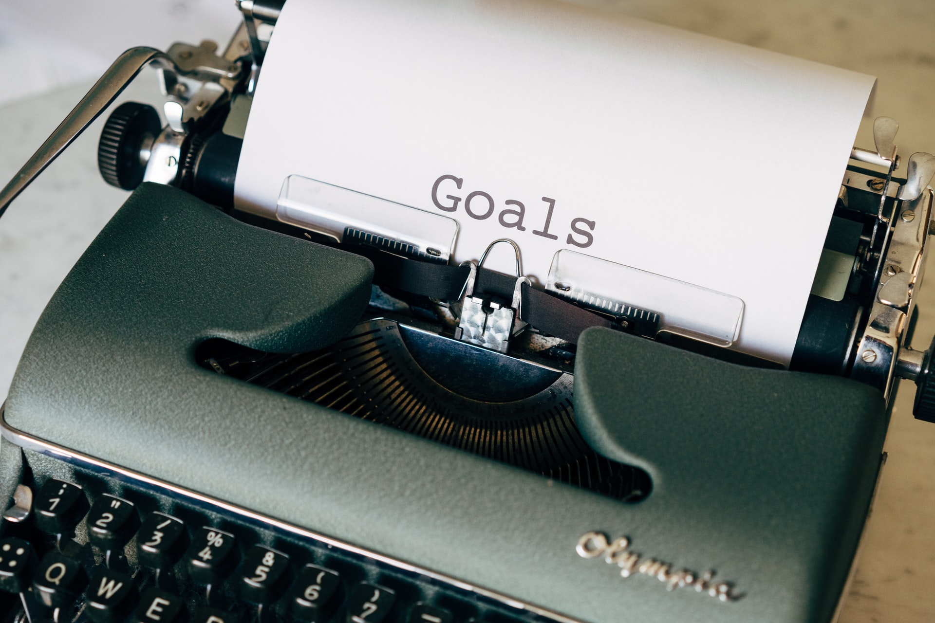 Read more about the article Why You Need To Set SMART Goals