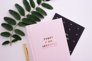 Read more about the article Have You Heard of Gratitude Journals?