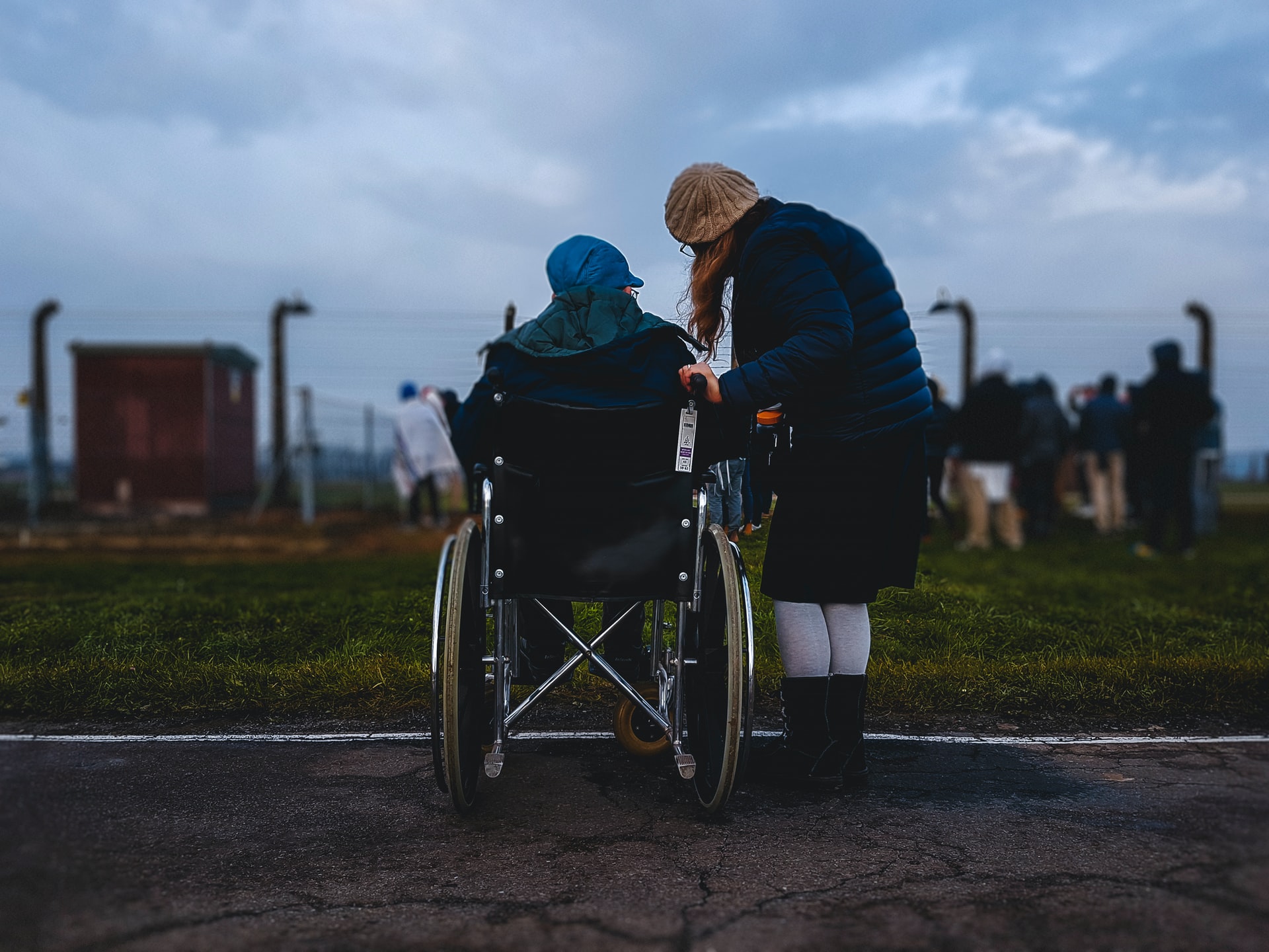 You are currently viewing Talking to Aging Parents About End-of-Life Matters